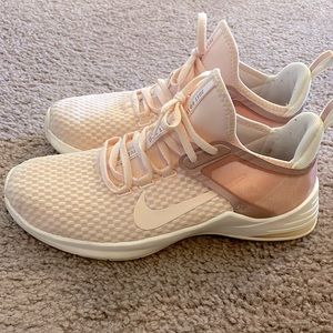 Nike Air tennis shoes